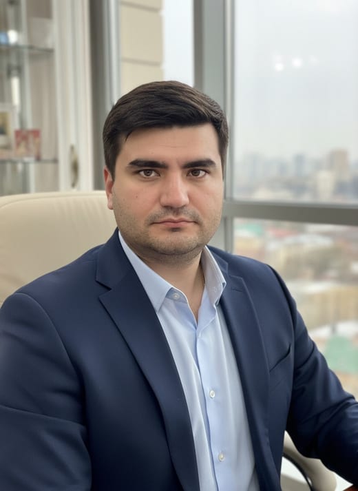 Офис — панорамное окно — сидя