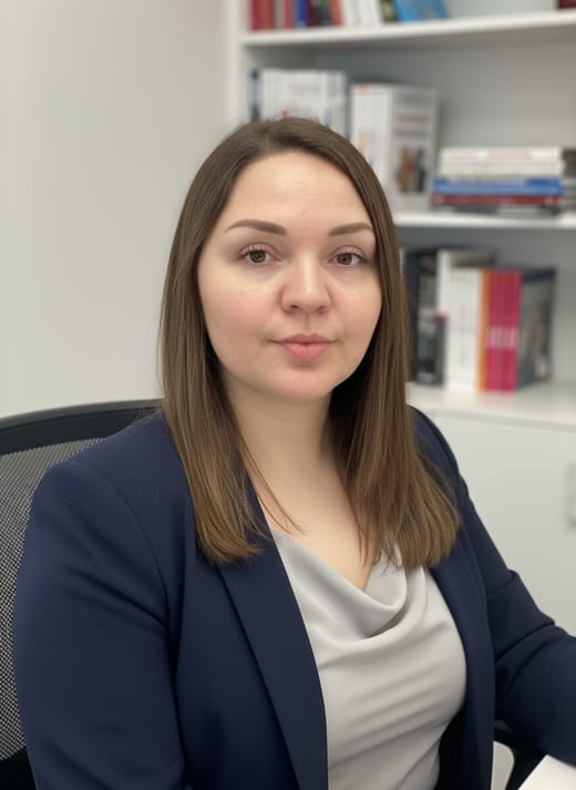 Офис — библиотека — сидя · крупный план