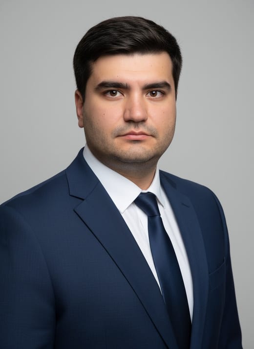 Студия — классический костюм